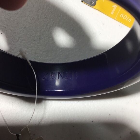 ZENZii Medium Resin Bangle (G1) - Picture 5 of 6